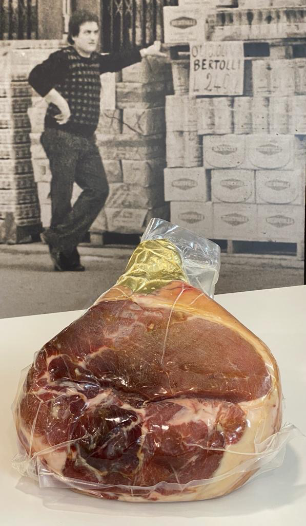 Prosciutto crudo “PIPIL” intero