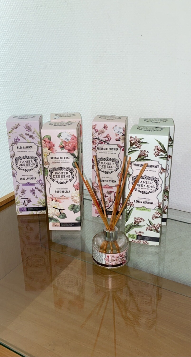 diffuseur de parfum  avec bâtonnets panier des sens