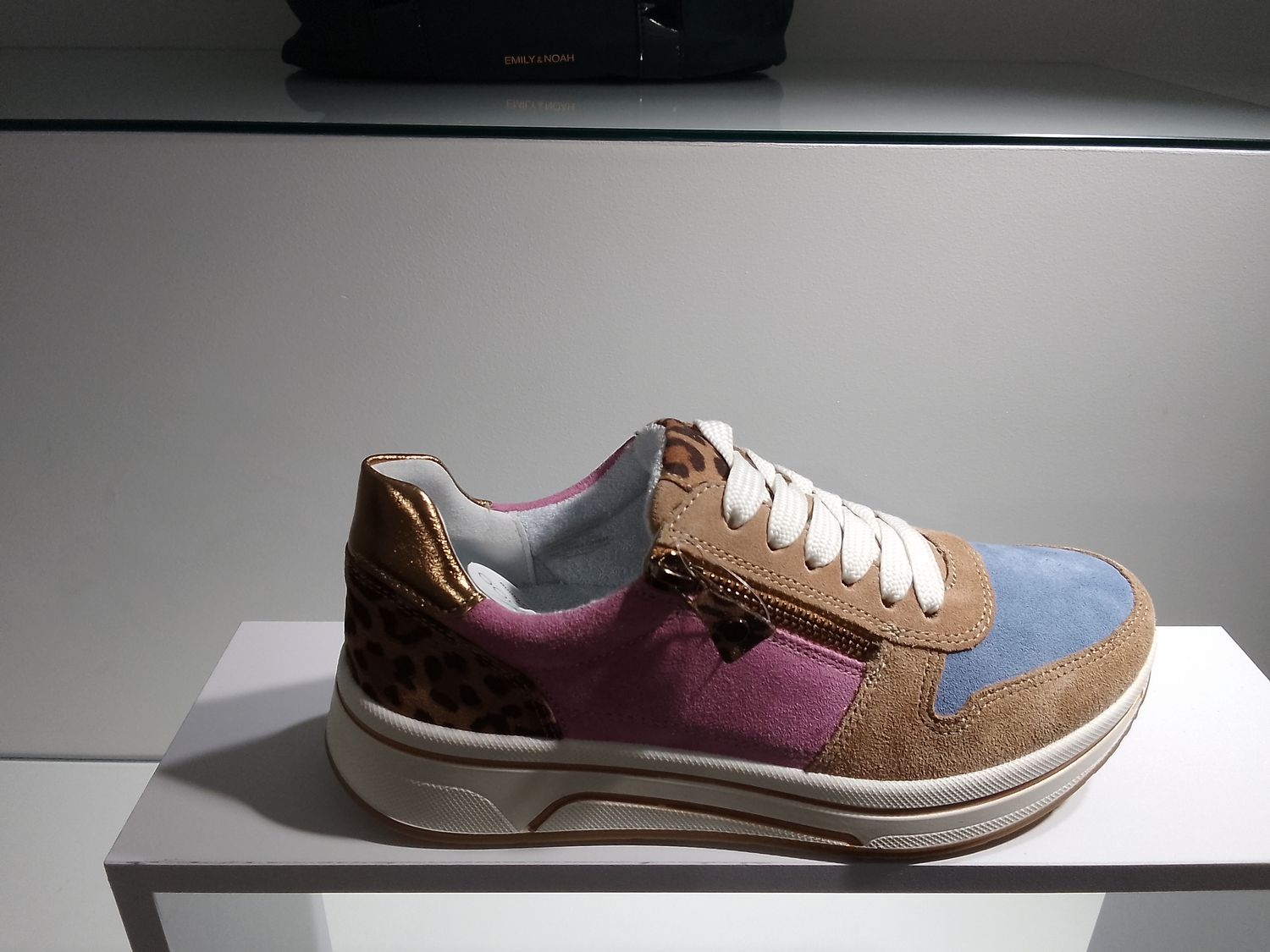 Sneaker Aras