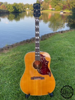 1968 Gibson Hummingbird Natural