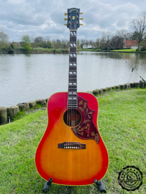 1967 Gibson Hummingbird Cherry Sunburst