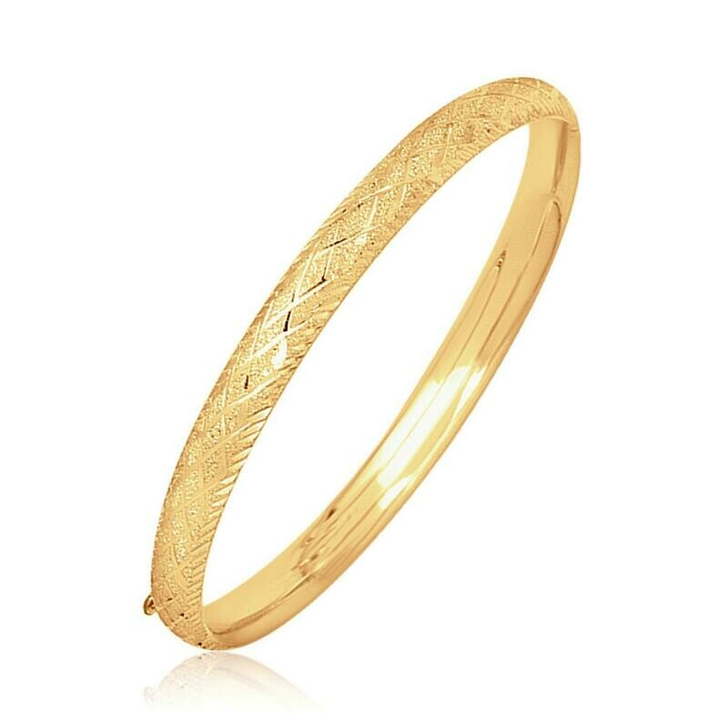 14k Yellow Gold Diamond Carved Bangle (6.0 mm)