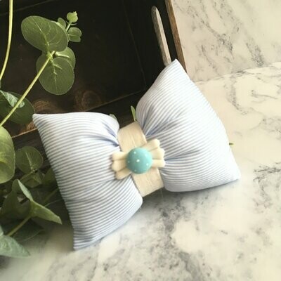 Baby bow blue pouch