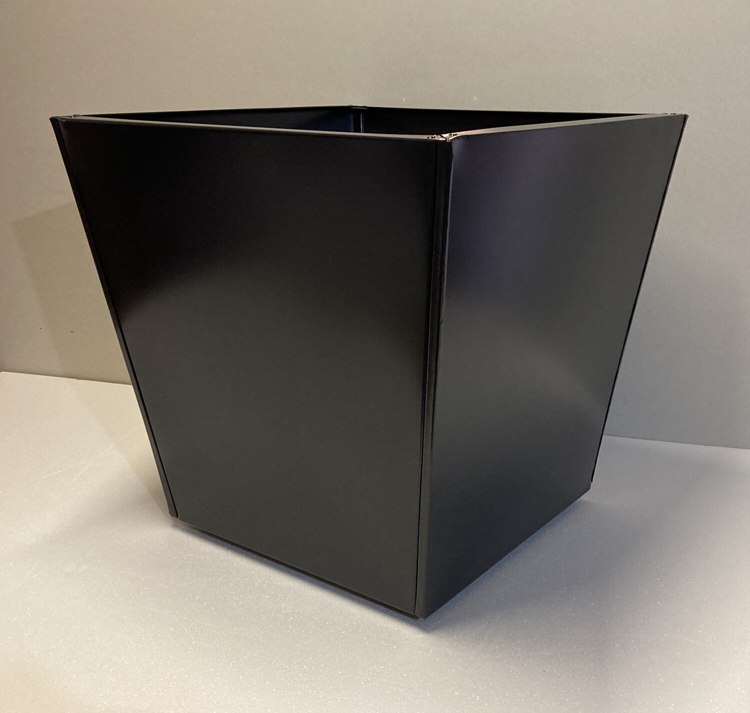 Powder coated Tapered Planter 600 x 600 x 600