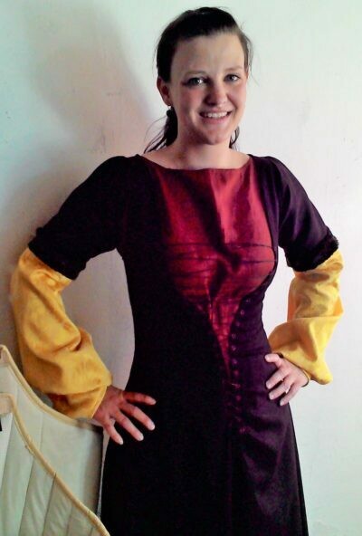Memlin Sorquenie – Kleid des Mittelalters 15.Jh