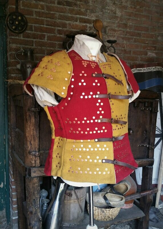Brigantine in heraldischen Farben nach Kundenwunsch