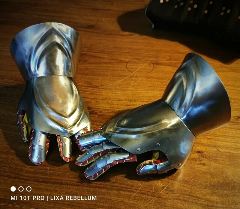 Panzerhandschuhe / Armour gloves Type 1