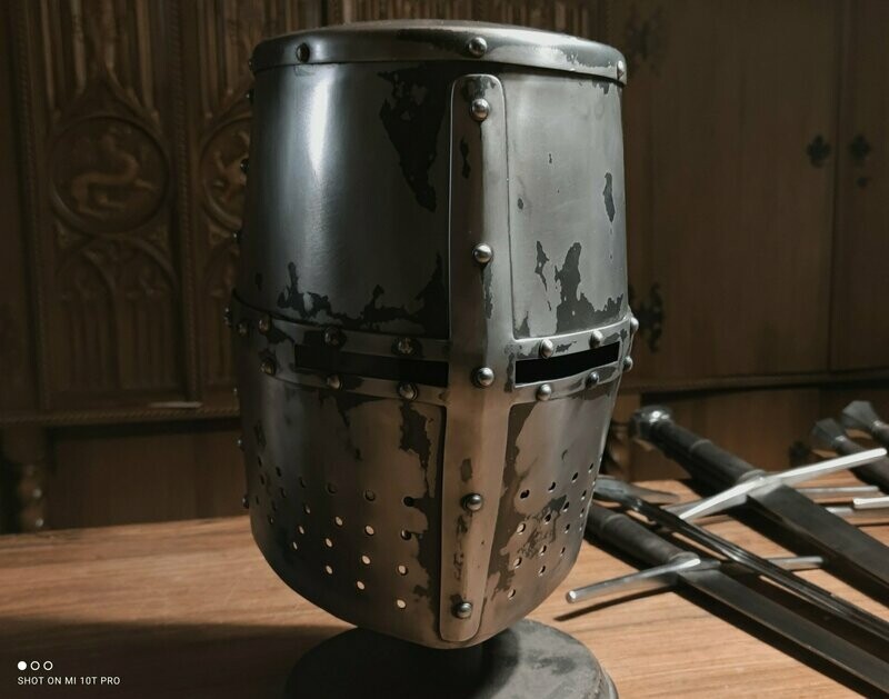 Dargen Helm / Dargen helmet