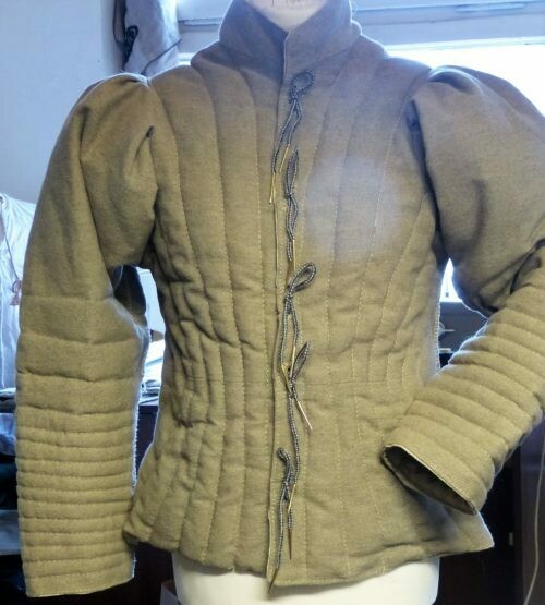 Gambeson 14Jh Leinen & Rohwolle – Gambeson 14th Linen & Raw Wool Gambeson 14Jh Leinen & Rohwolle – Gambeson 14th Linen & Raw Wool