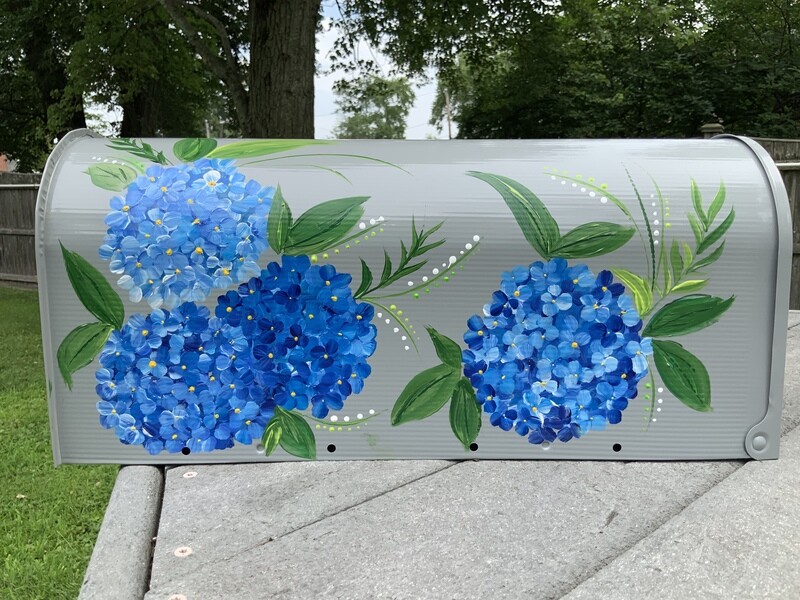 Custom painted Mailbox, hand painted hydrangeas