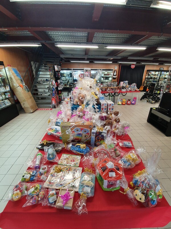 ARRIVAGE MASSIF DE JOUET NEUF DE GRANDE MARQUE A MOITIER PRIX