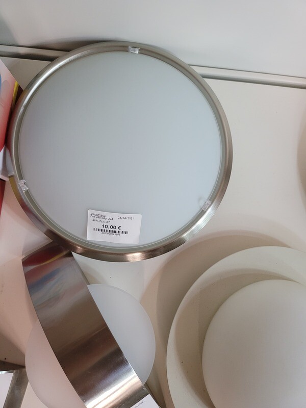 APPLIQUE GLOBE A LED
