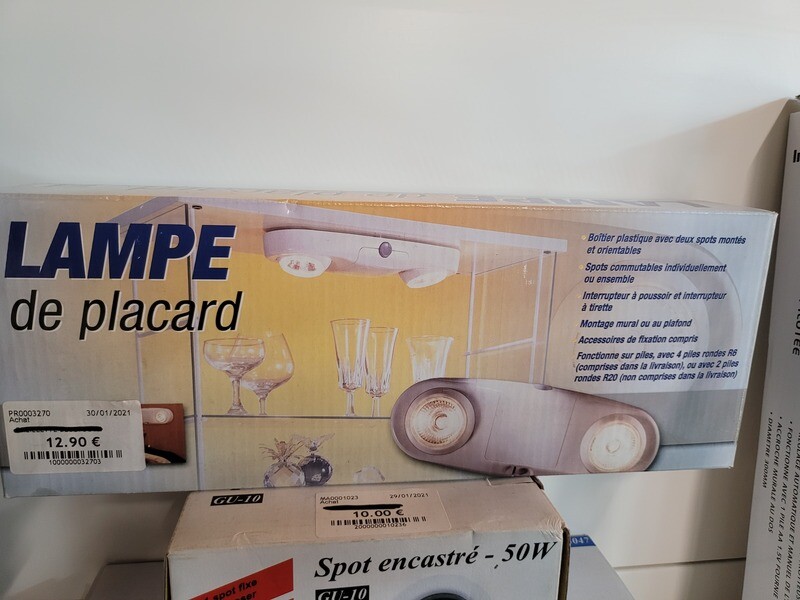 LAMPE LED DE PLACARD
