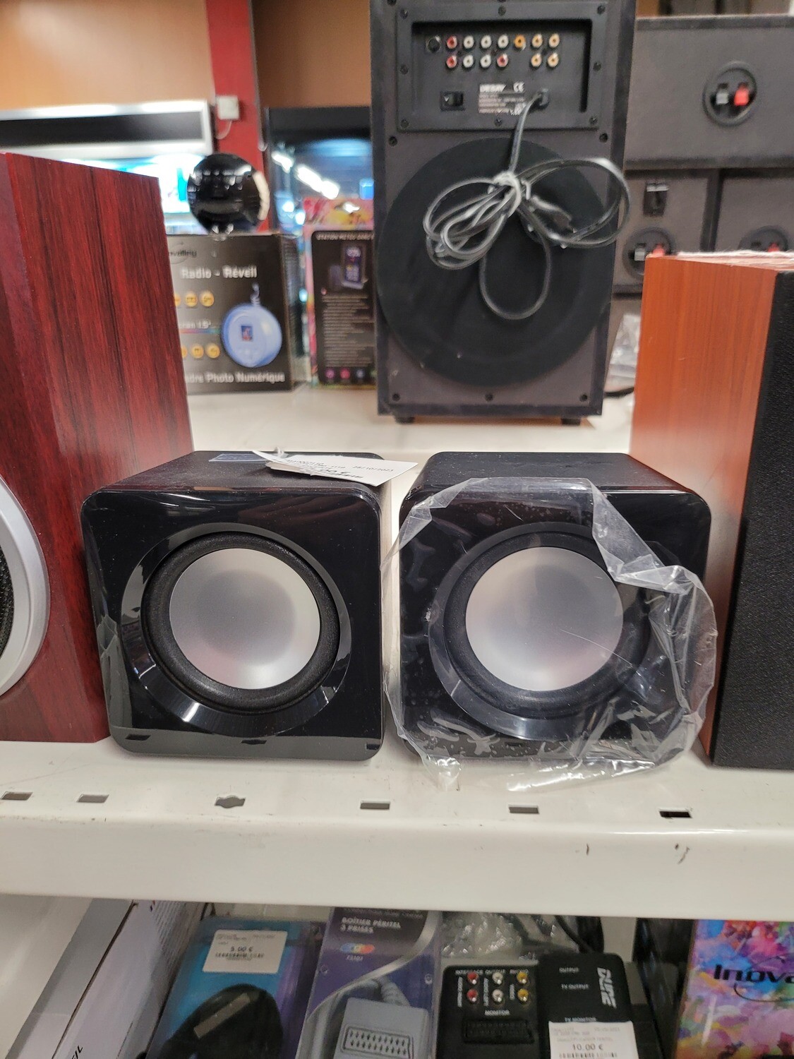 PAIRE PETITE ENCEINTE NEUVE