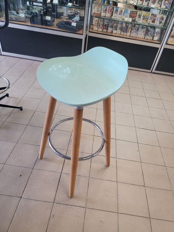 CHAISE DE BAR BLEU SKANDINAVE