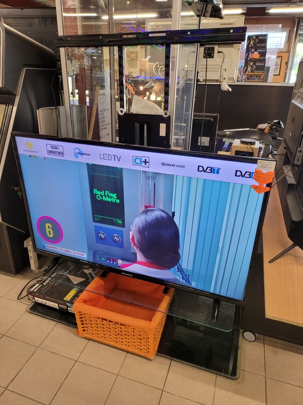 TELEVISION GRUNDING HD 120 CM
