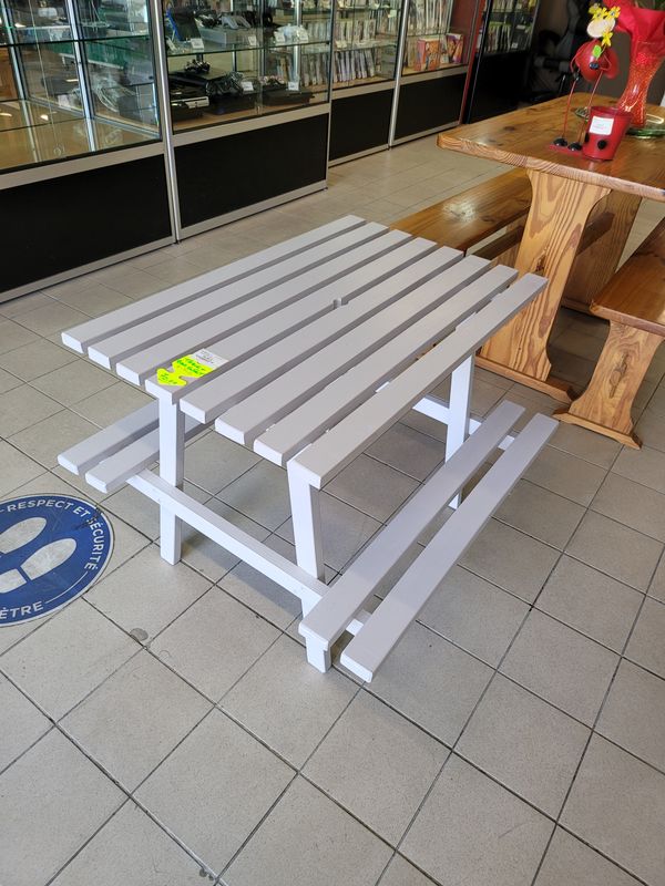 TABLE JARDIN ENFANT 84 X 77 X 62