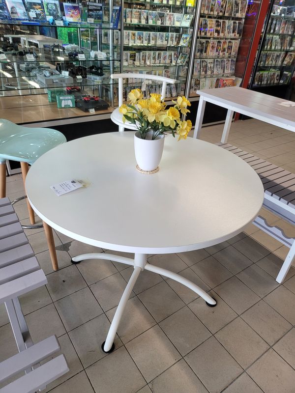 TABLE RONDE EN BOIS 100 X 116