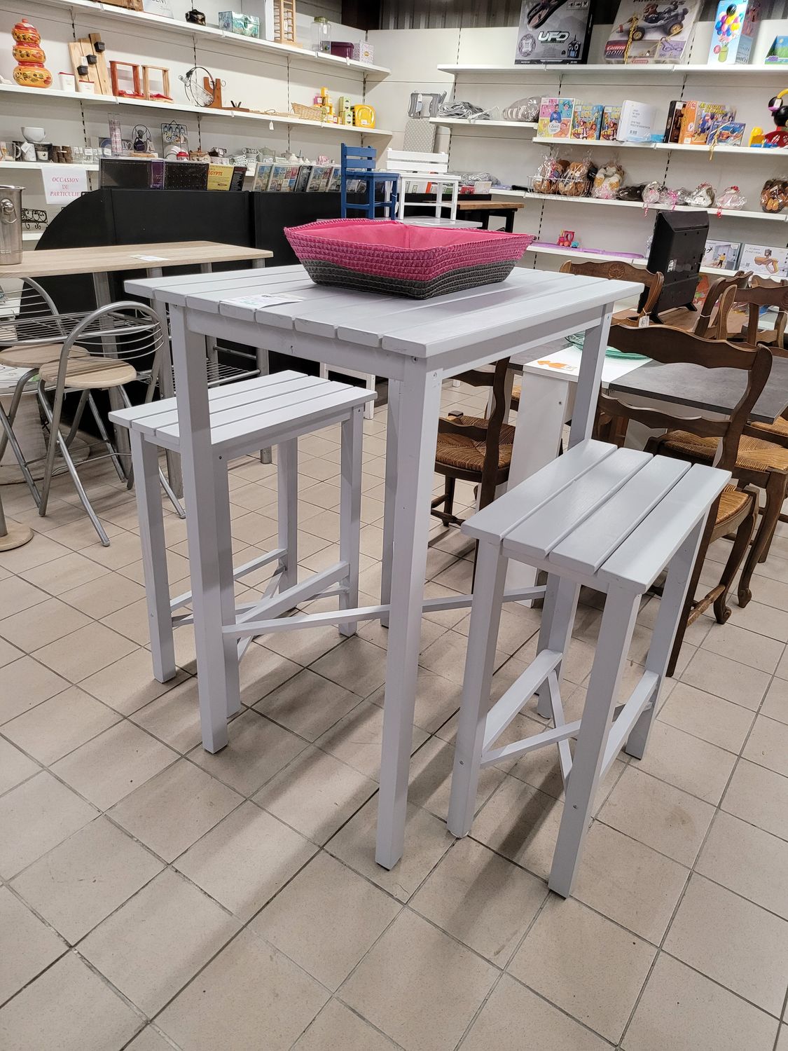 MANGE DEBOUT + 2 BANCS 80 X 60 X 102