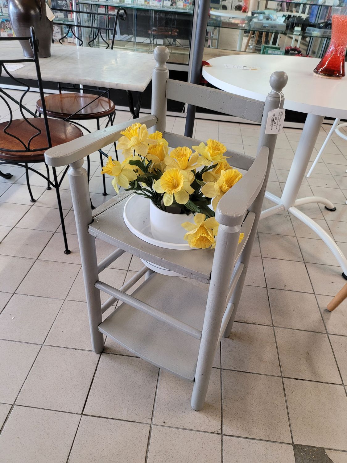 CHAISE DECO FAITE MAIN A POT DE FLEUR