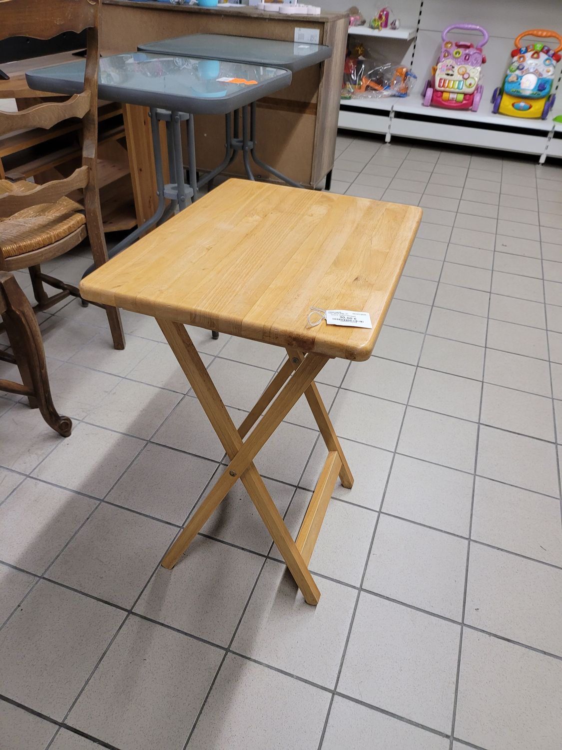 PETITE TABLE PLIANTE