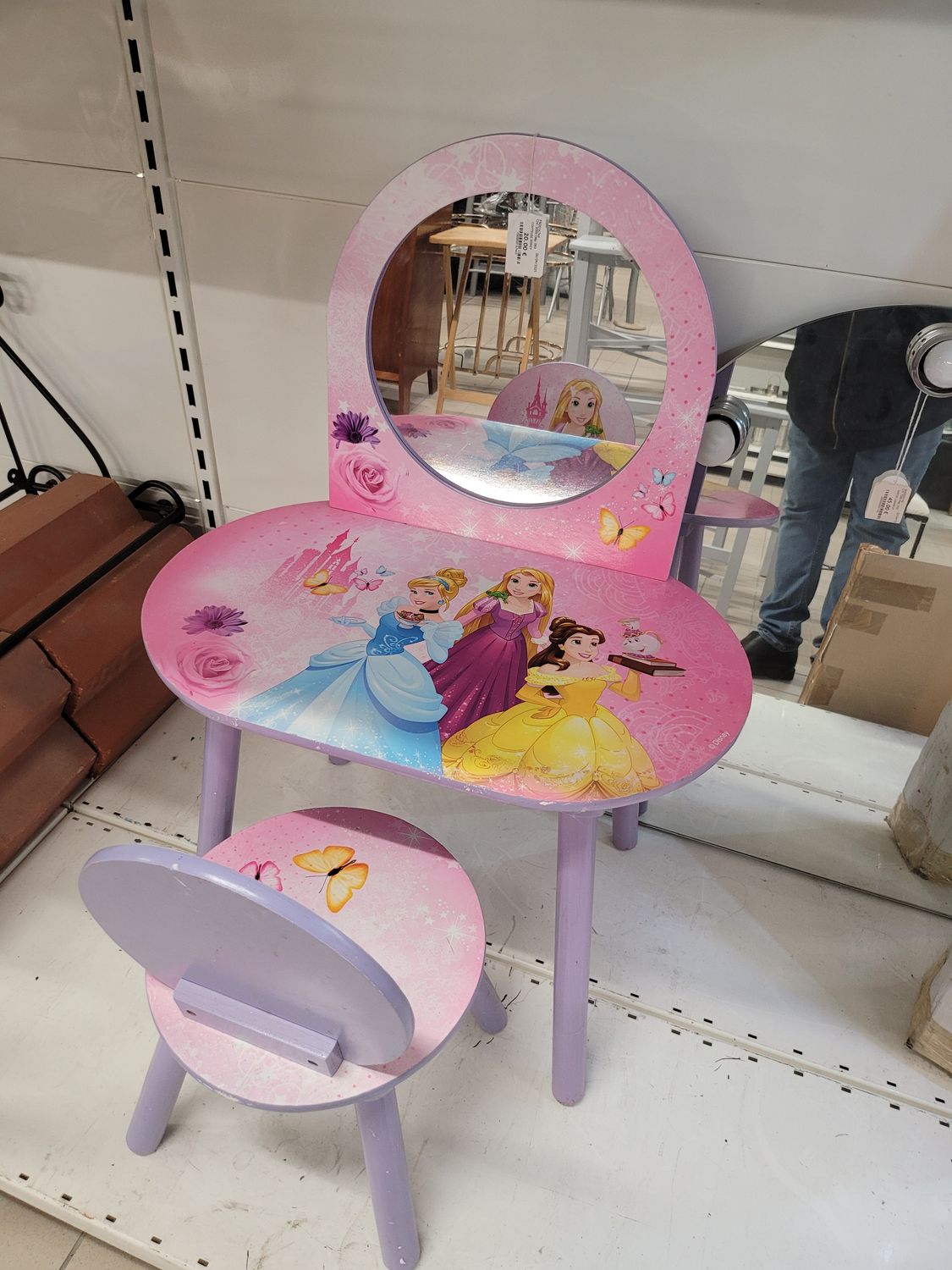 BUREAU COIFFEUSE DISNEY