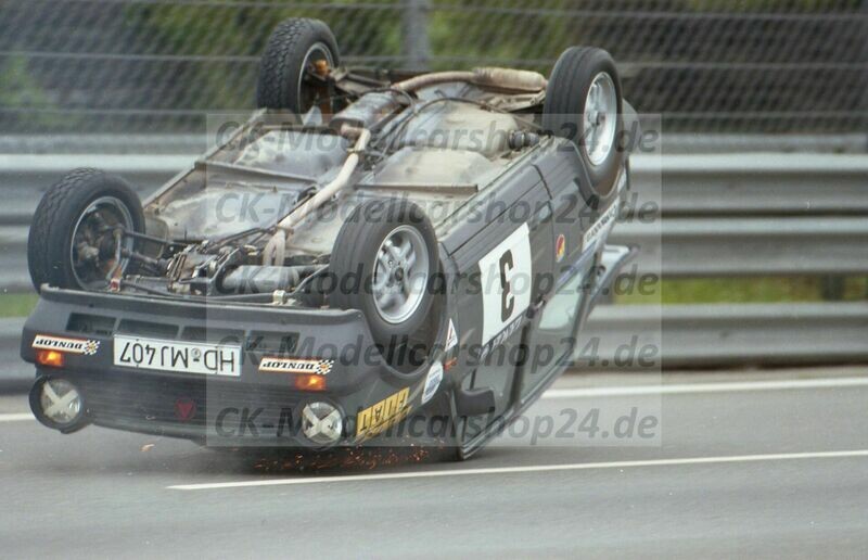 Motorsport Bild Avus 1984  Lancia mit Überschlag