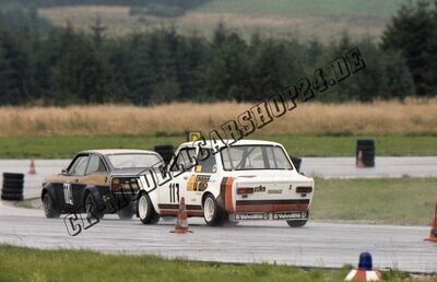 Motorsportbild Siegerland Flugplatzrennen 14.09.1980, Datsun Startnummer 114 und Fiat 128 Startnummer 117
