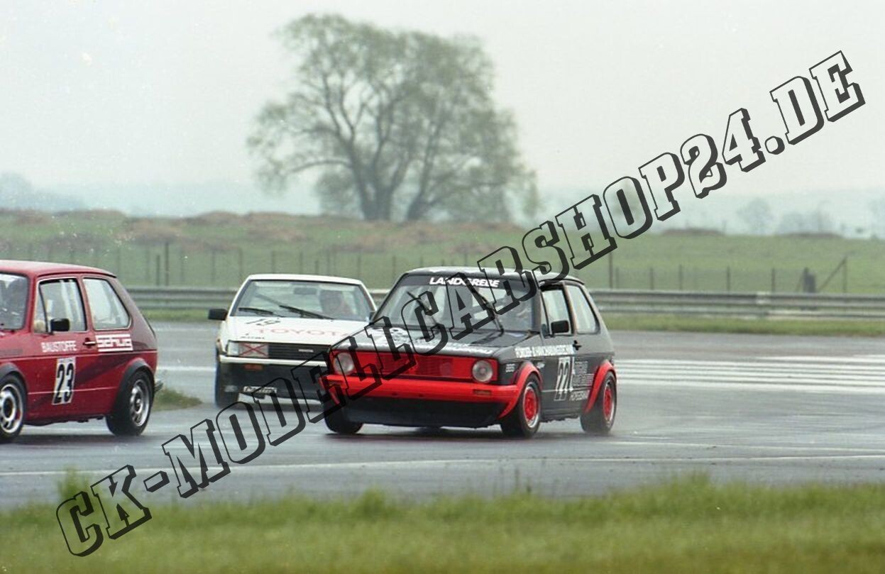 Diepholz Flugplatz 19-21.07.1985 VW's Golf GTI's Startnummer 22 + 23