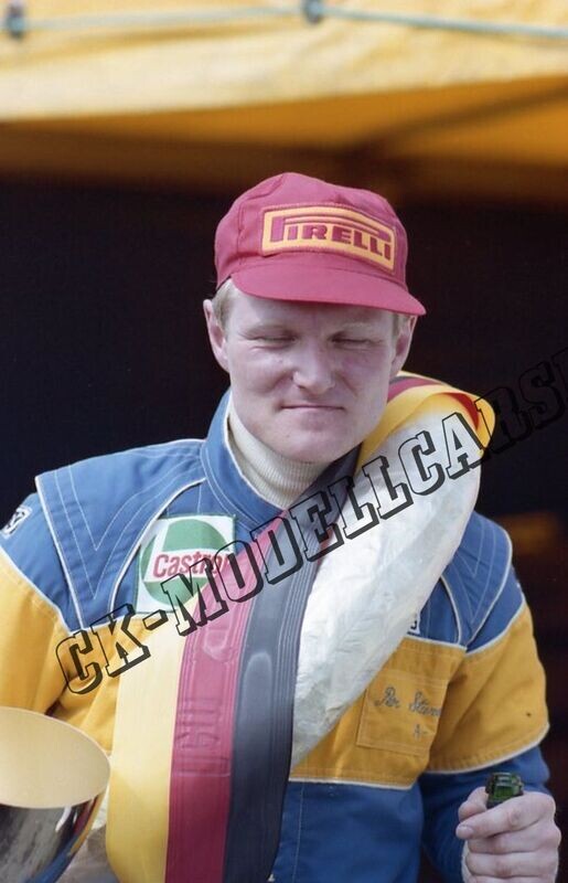 Diepholz Flugplatz 19-21.07.1985 Portrait  Per Stureson mit Siegerkranz