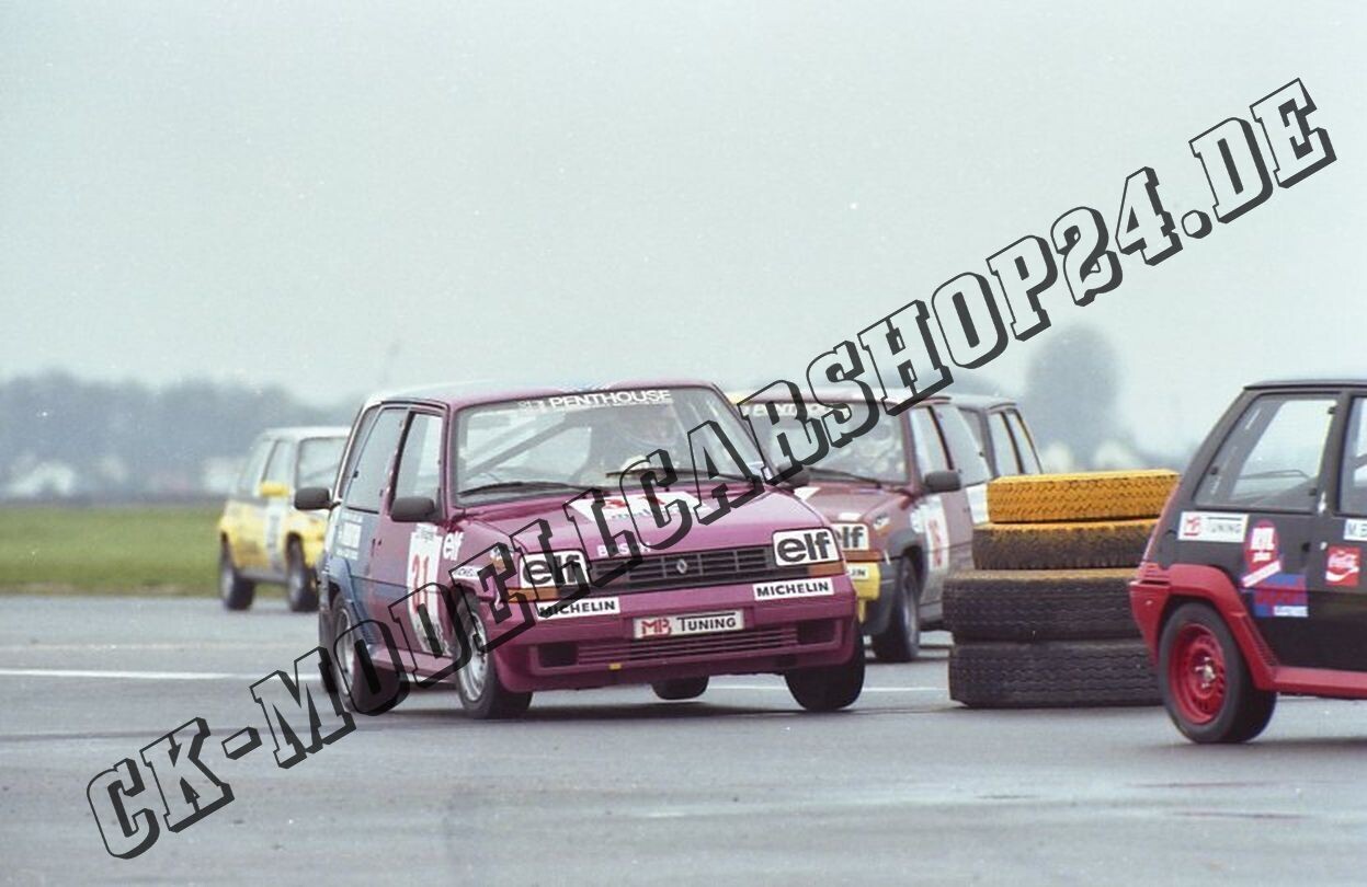 Diepholz Flugplatz 19-21.07.1985 R 5 Pokal Startnummer 31 vor den Verfolgern