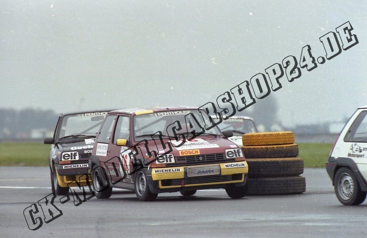 Diepholz Flugplatz 19-21.07.1985 R 5 Pokal Startnummer 16 vor den Verfolgern