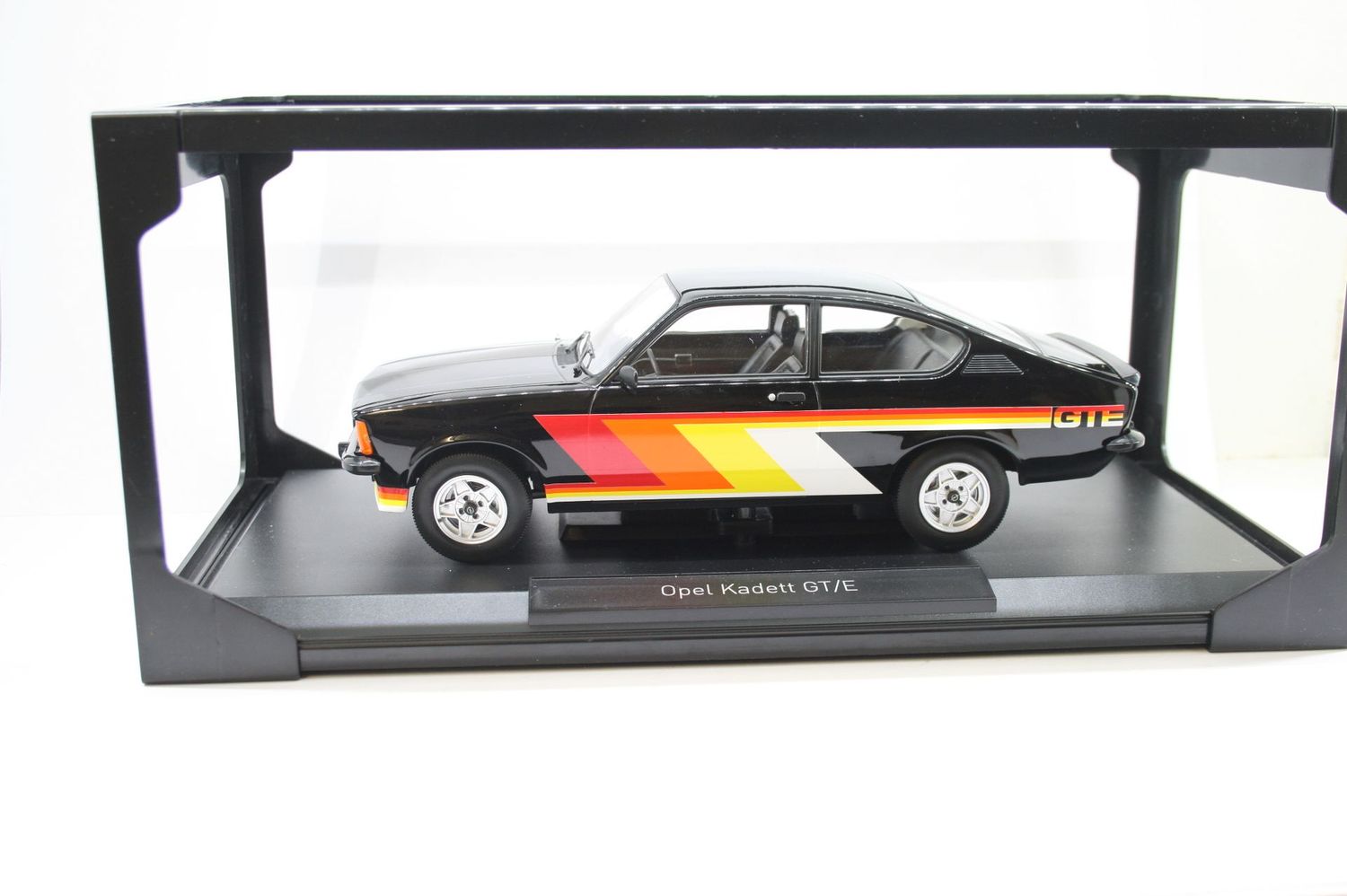 Opel Kadett C Coup'e schwarz mit 18AK004:  Fertig beklebt nur solange Vorrat reicht !