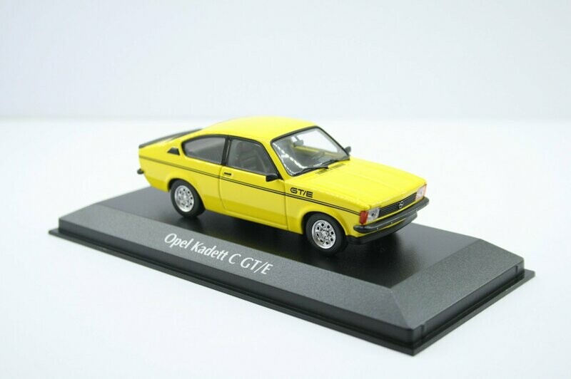 Opel Kadett C Coup'e GTE gelb, Blinker oben Serie 2 Opel Kadett C Coup'e GTE gelb, Blinker oben Serie 2