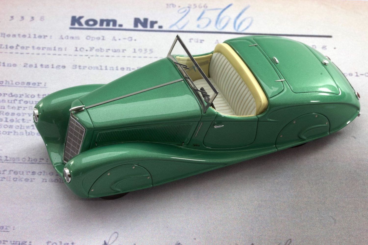 1935 Opel 2 Liter Stromlinien-Sport-Roadster / Auflage 200 Stück