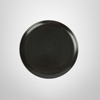 Plato de Cerámica Negro Rústico 18cm
