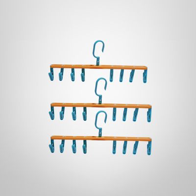 Juego de 3 Perchas de Plastico c/Gancho y 8 Palillos