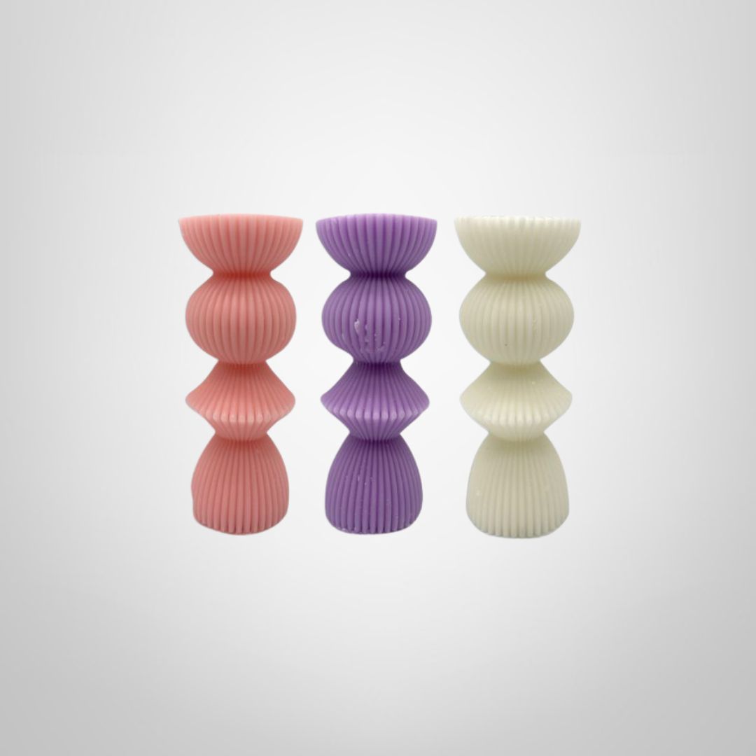 Vela "Geo" en 3 Colores Surtidos 5,5×5,5x15cm