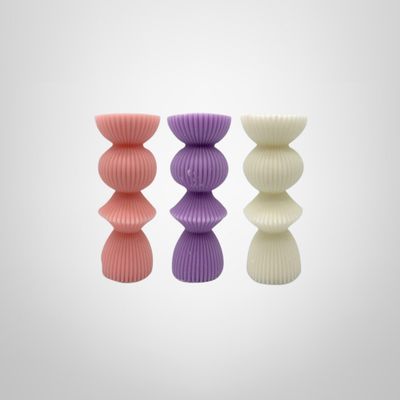 Vela "Geo" en 3 Colores Surtidos 5,5×5,5x15cm