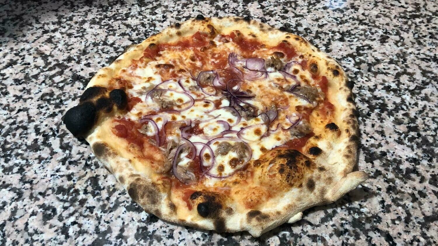 CIPOLLA E TONNO