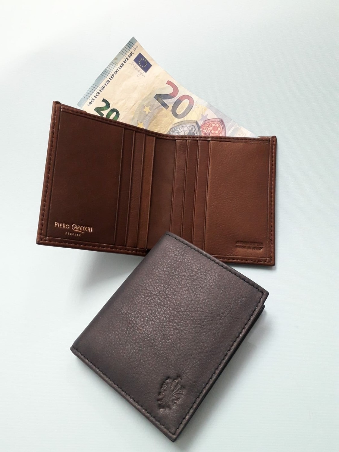 Slim bifold genuine leather wallet