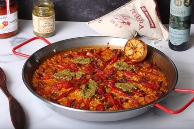 Cooking Class & Kit: Paella de Chorizo y Piquillos