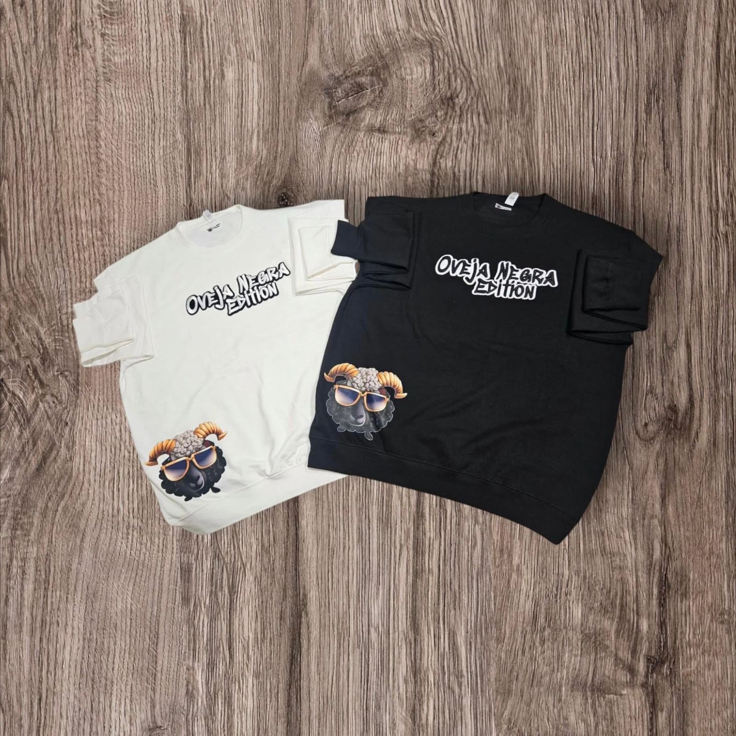 Familia Primera Oveja Negra Edition Night Sweater