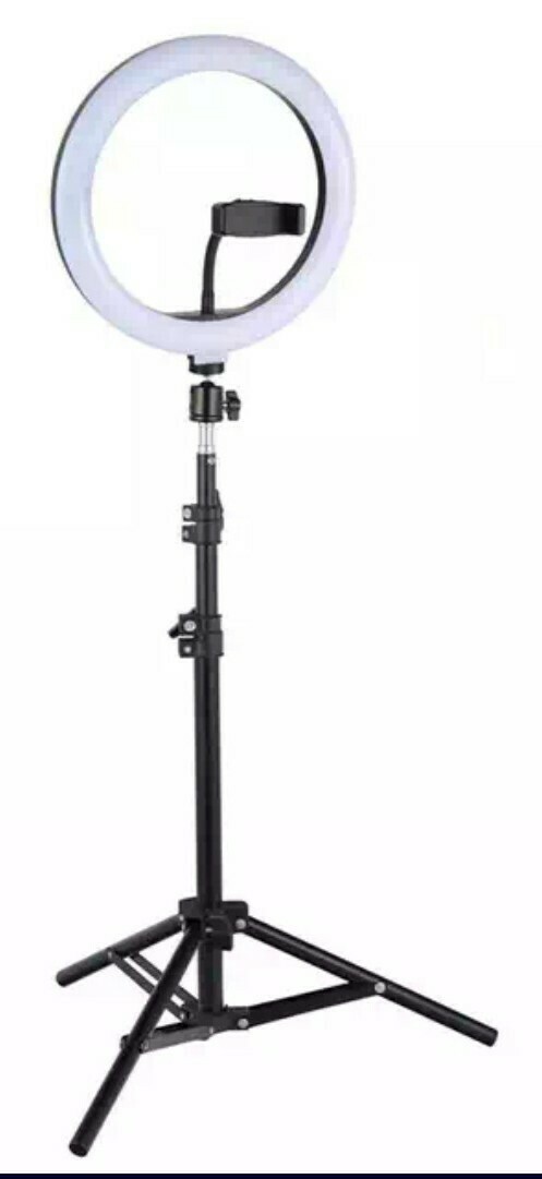 LARGE RING LIGHT