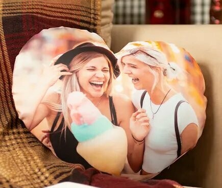 Cuscino cuore in raso 30x45