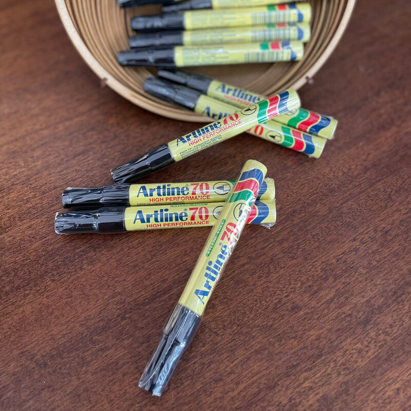 Artline 70 Permanent Marker - Black