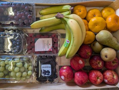 Gift Box/ Fruit Basket