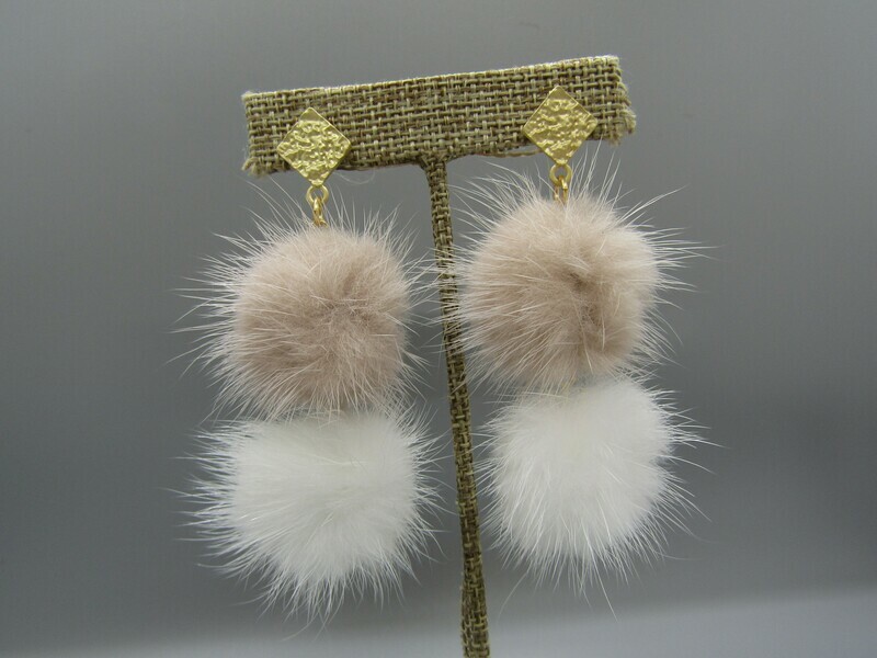 TS Dangly Poms