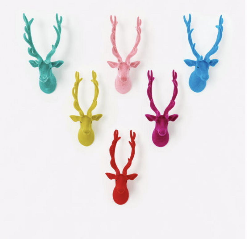 O80 Flocked Deer Wall Mount