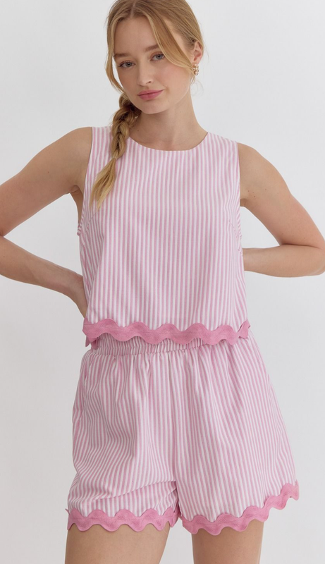ENTRO Pink Scallop Shorts